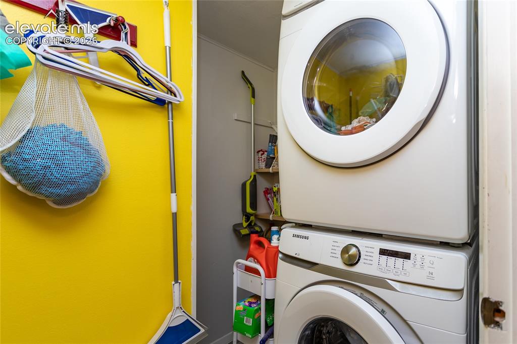 Image 12 of 41: Laundry