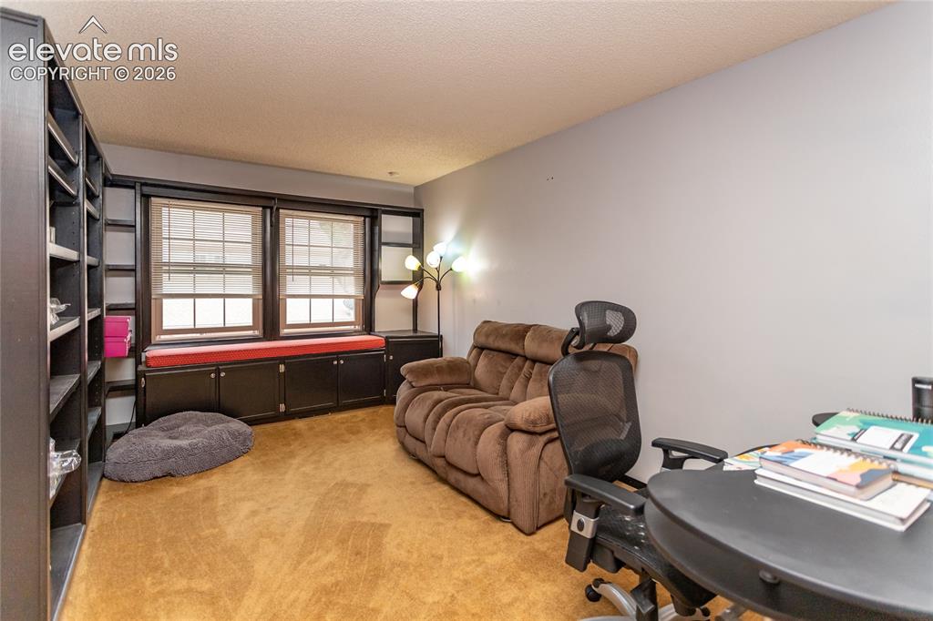 Image 20 of 41: Loft