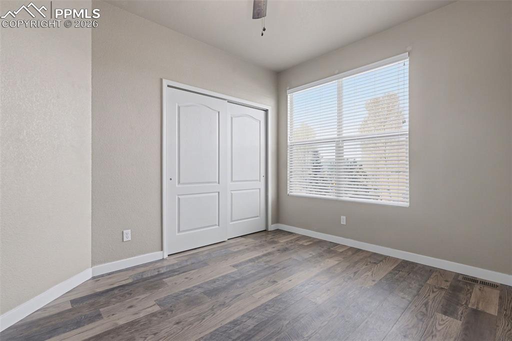 Image 15 of 42: Bedroom