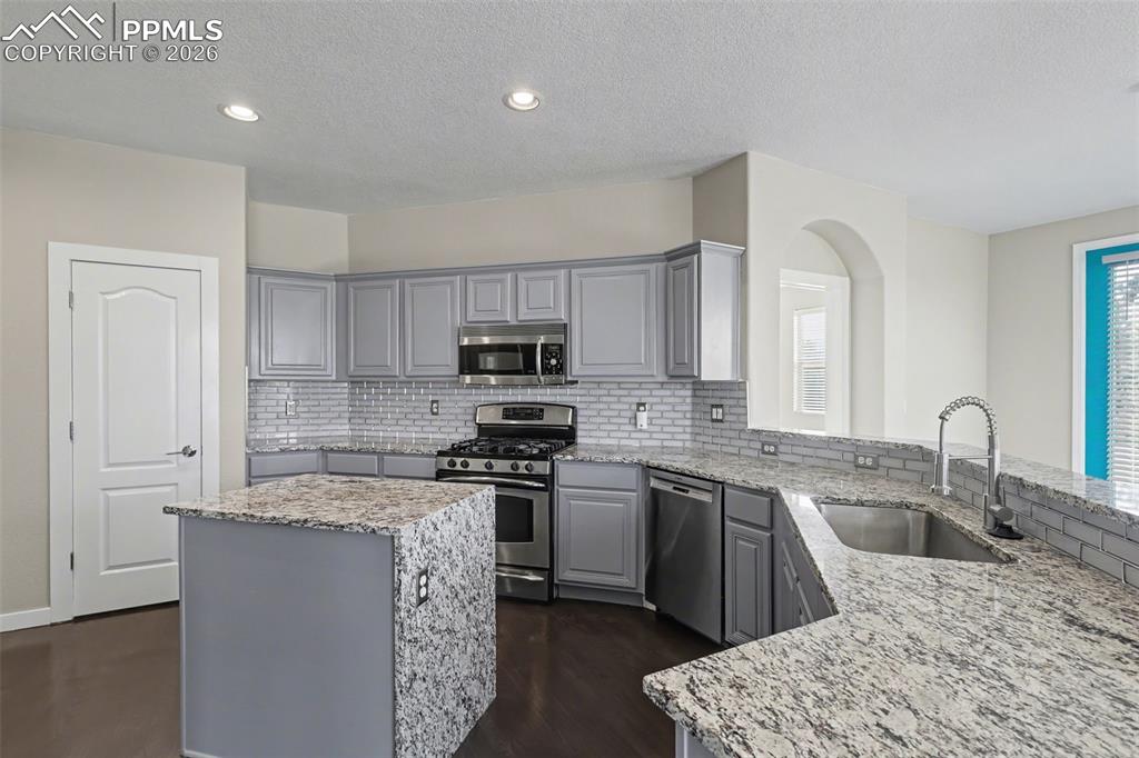 Image 6 of 42: Kitchen