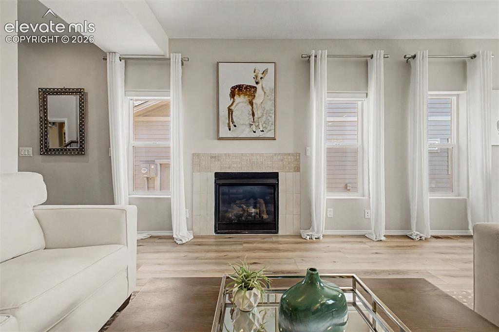 Image 11 of 49: Living Room
