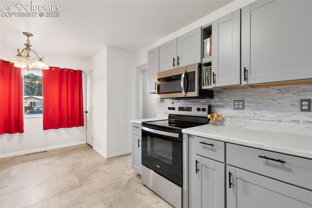 Image 12 of 29: Kitchen