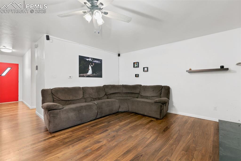 Image 6 of 29: Living Room