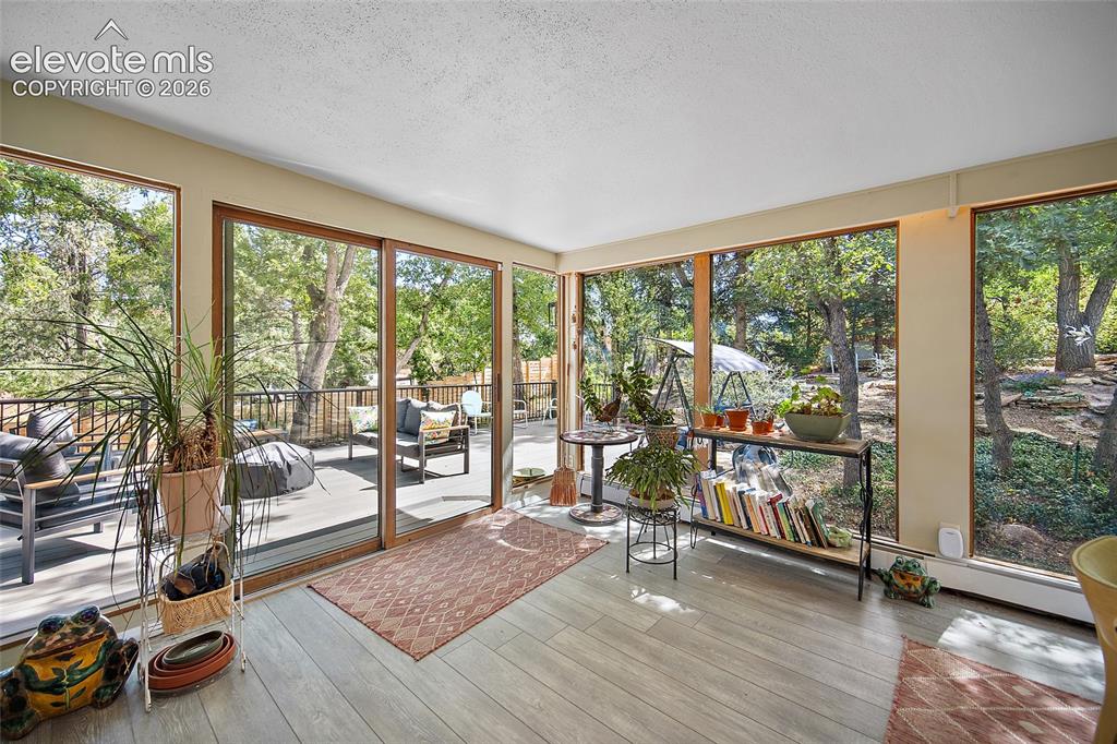 Image 19 of 40: Main level