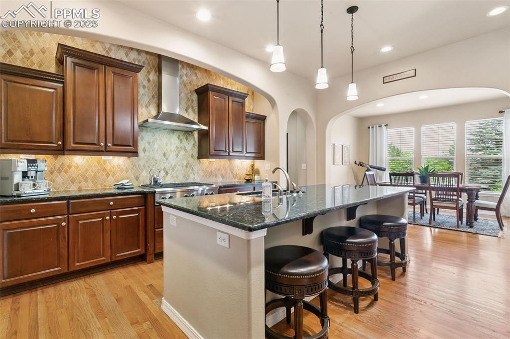 Image 16 of 48: Kitchen