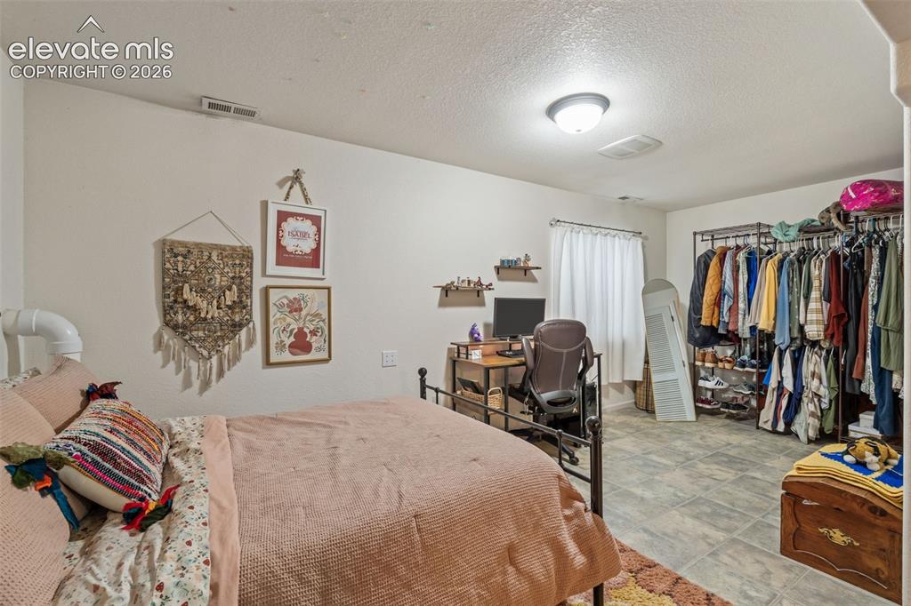 Image 42 of 47: Bedroom