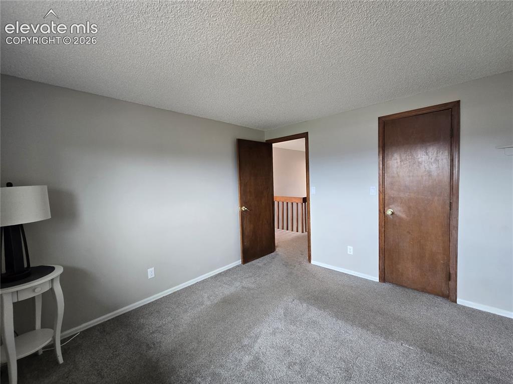 Image 20 of 25: Bedroom