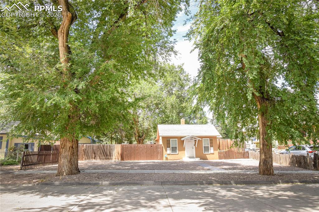 Image 25 of 26: Front of Structure