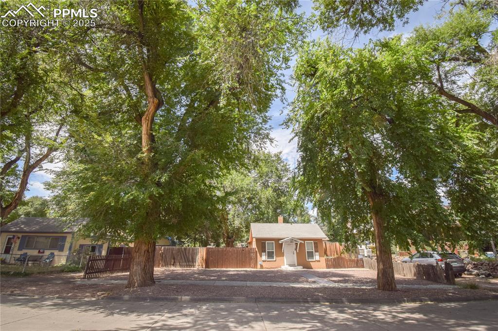 Image 6 of 26: Front of Structure