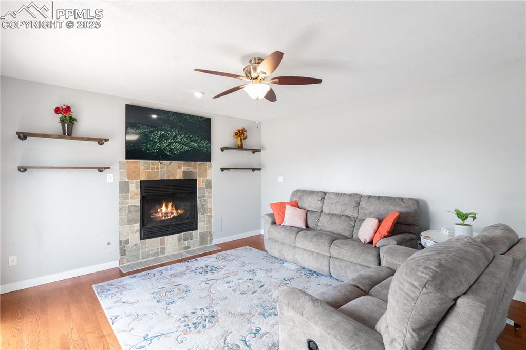 Image 12 of 39: Family Room