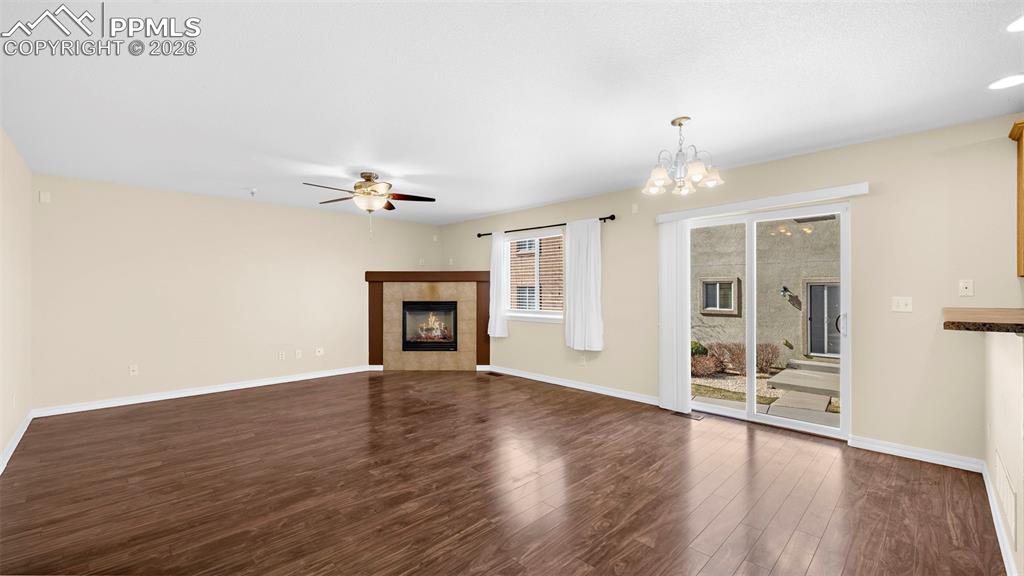 Image 14 of 38: Living Room