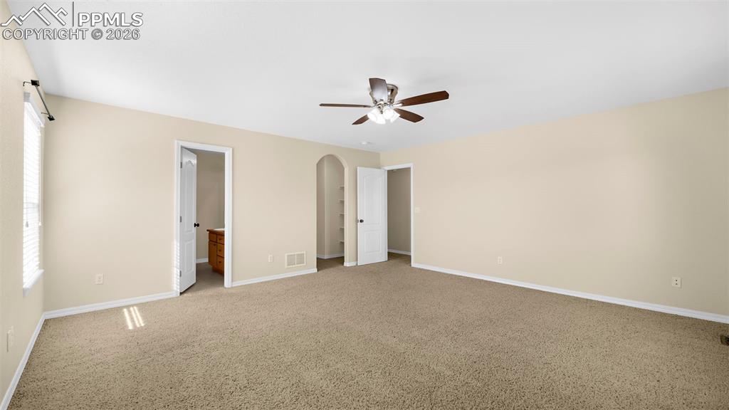 Image 24 of 38: Bedroom