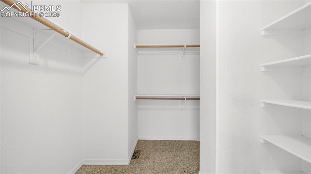 Image 27 of 38: Closet