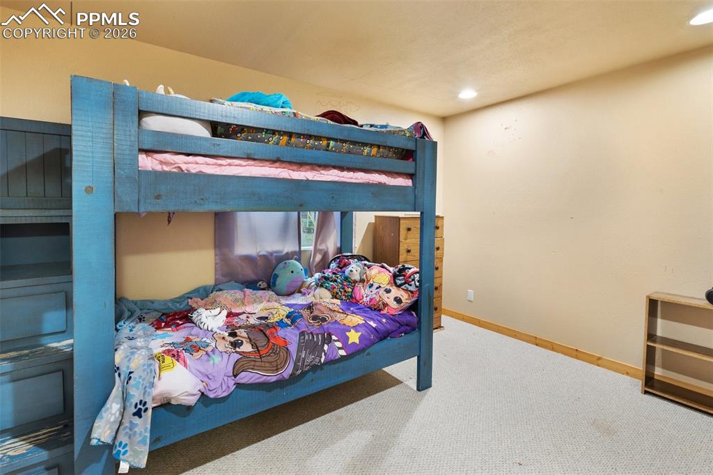 Image 17 of 47: Bedroom