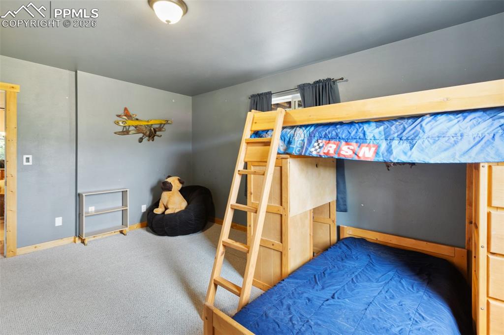 Image 18 of 47: Bedroom