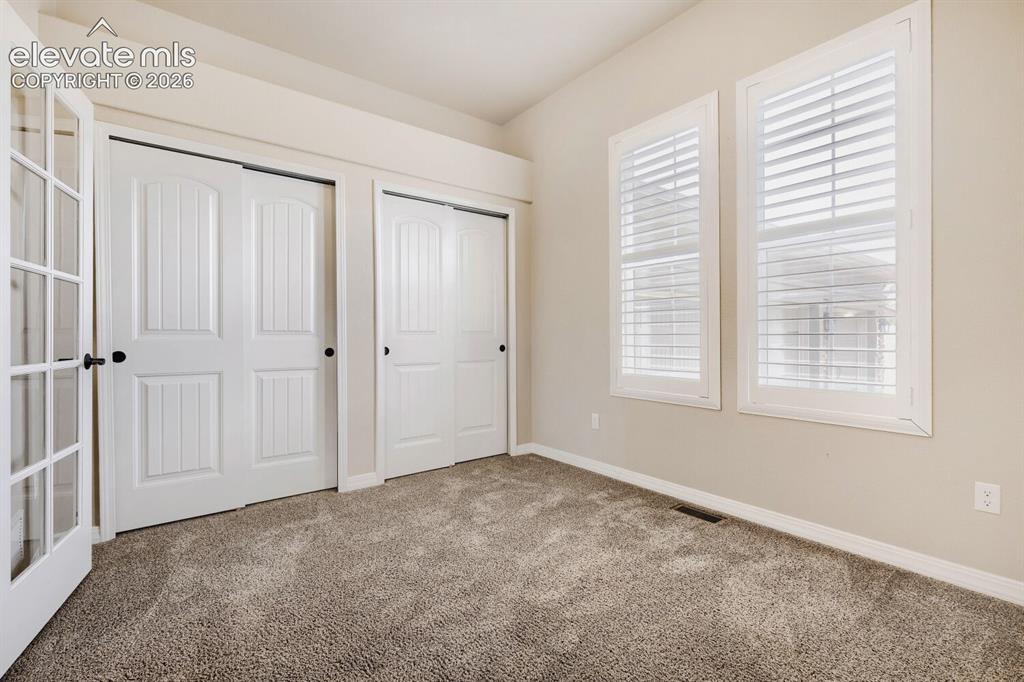 Image 10 of 17: Bedroom