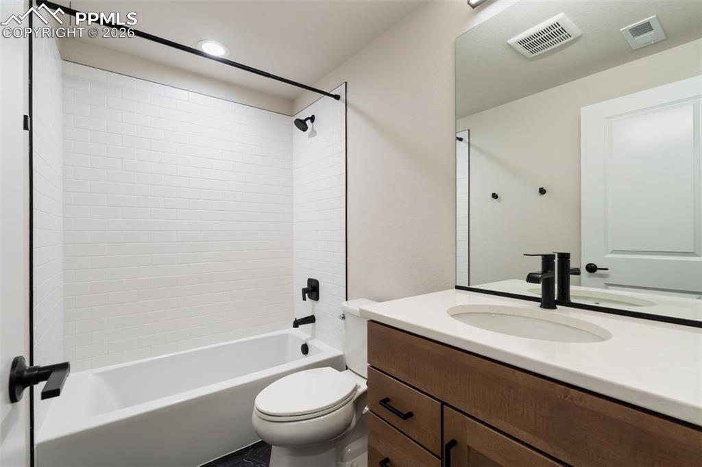 Image 25 of 50: No Description Available