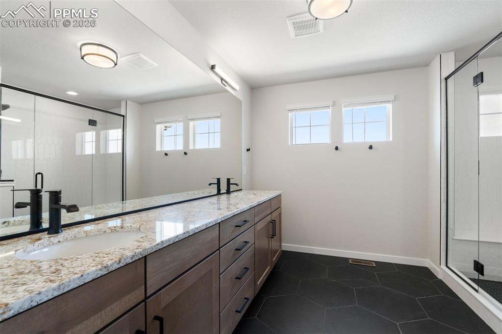 Image 36 of 50: No Description Available