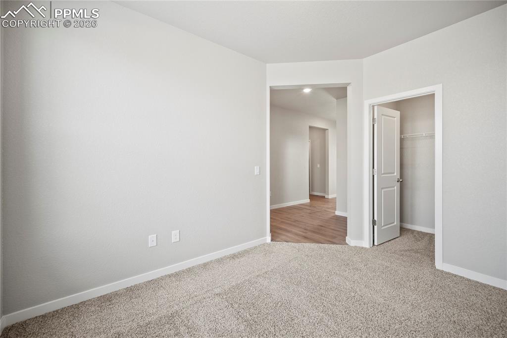 Image 12 of 32: Bedroom