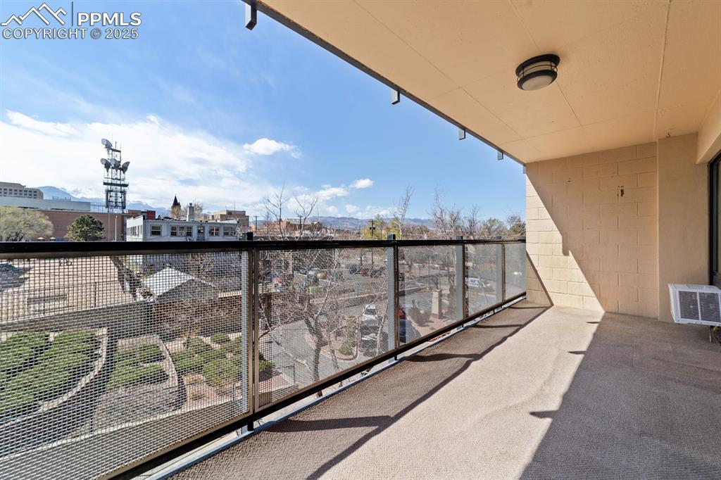 Image 21 of 32: View of balcony