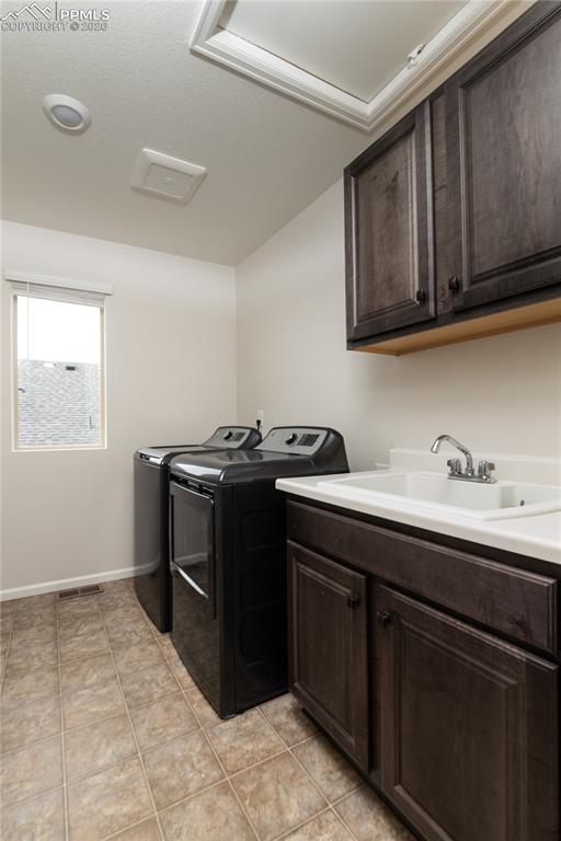 Image 35 of 50: Upper Level Laundry