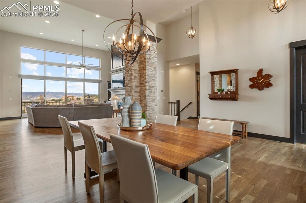 Image 11 of 31: Formal dining area, off great room and entry.