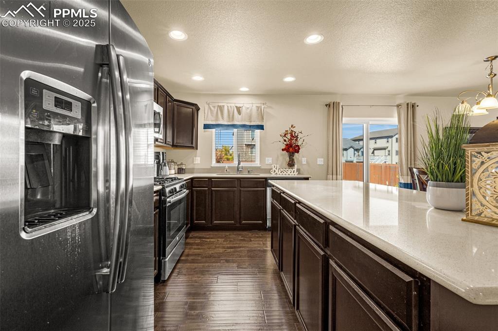 Image 14 of 36: Kitchen