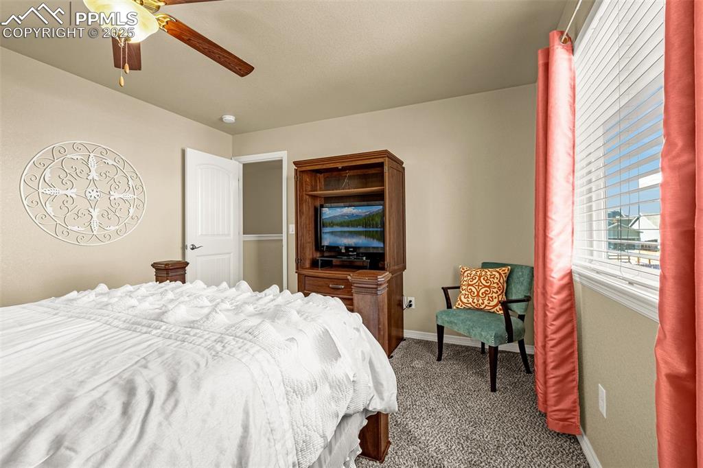 Image 20 of 36: Master Bedroom