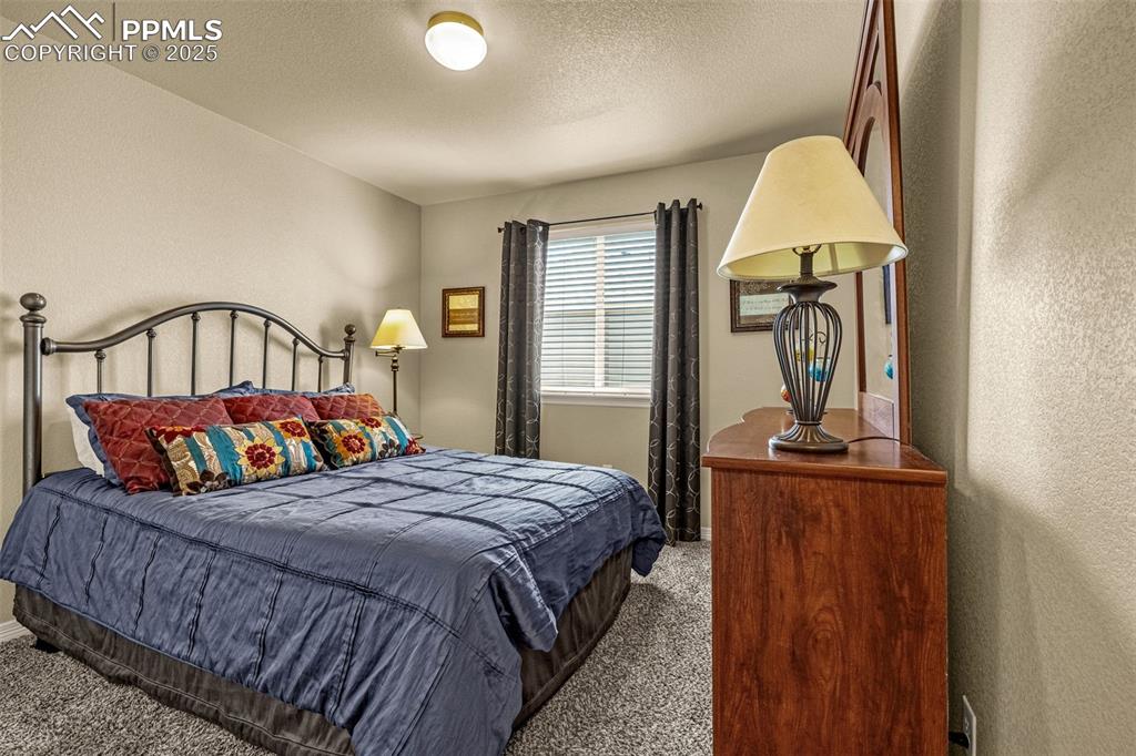 Image 26 of 36: Bedroom