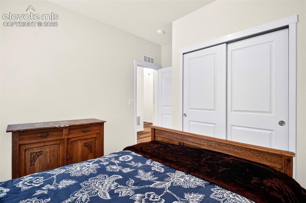 Image 10 of 49: Bedroom