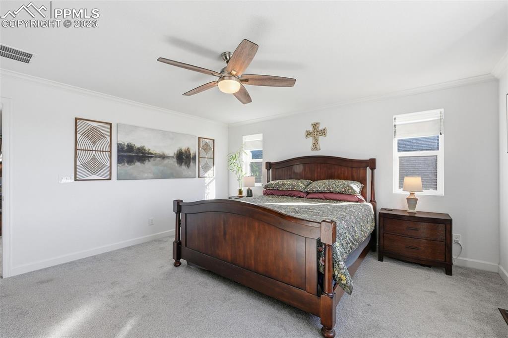 Image 26 of 44: Bedroom