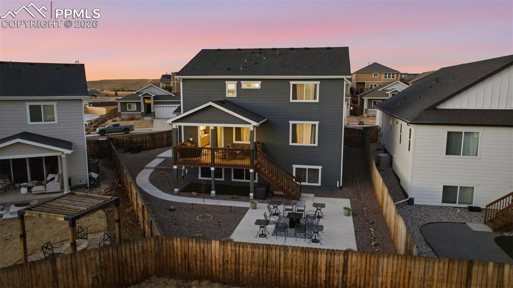 Image 4 of 44: Back of Structure