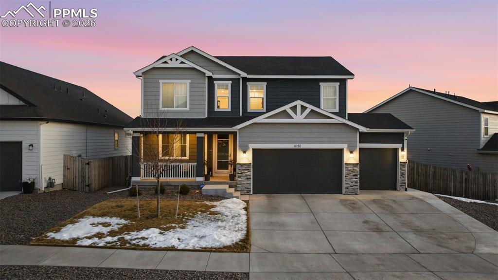 Image 7 of 44: Front of Structure