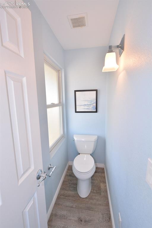 Image 31 of 50: Master bathroom