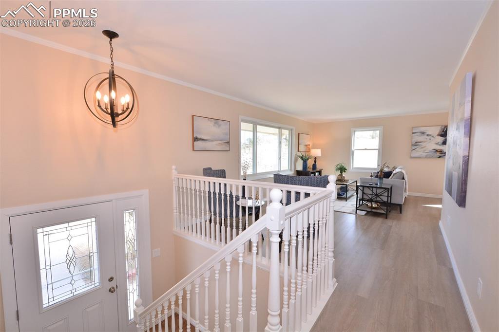 Image 4 of 50: Entry