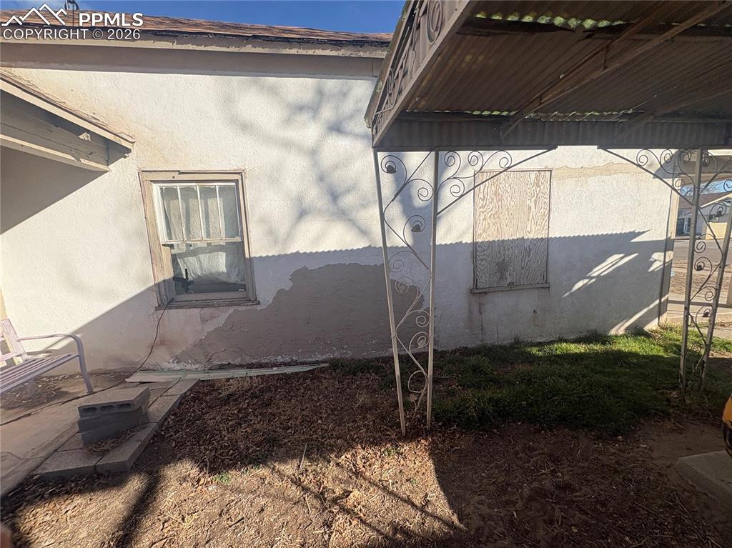 Image 10 of 15: Side of Structure