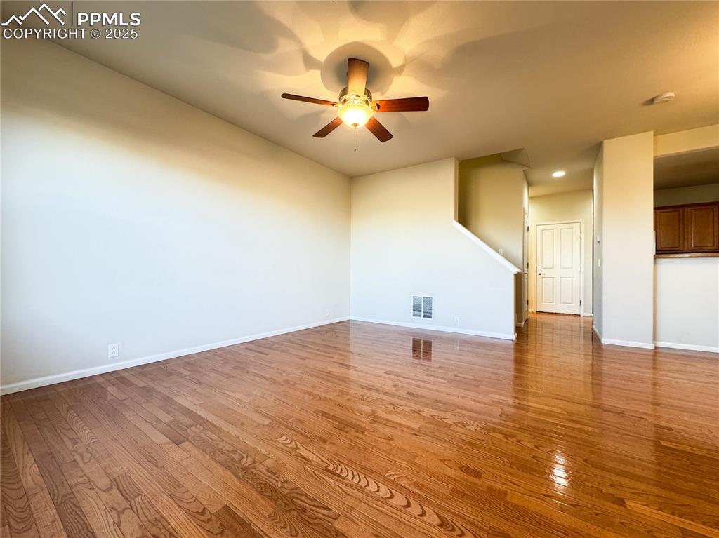 Image 10 of 40: Living Room