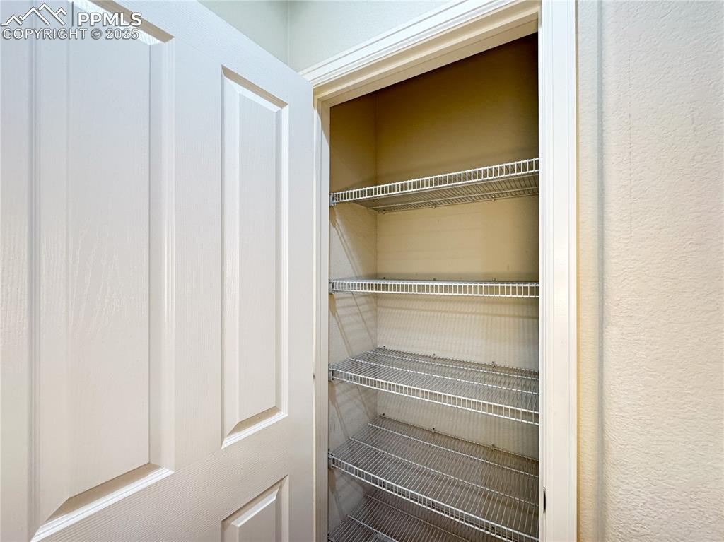 Image 18 of 40: Pantry