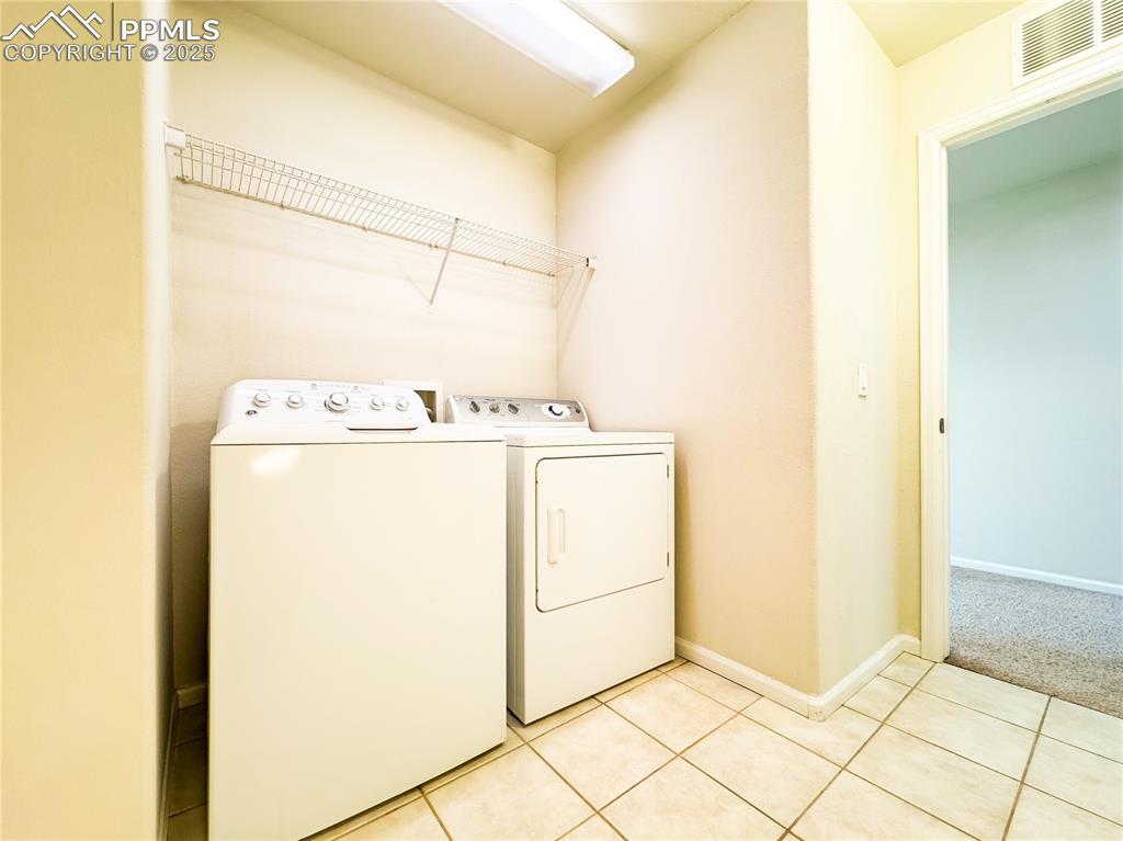 Image 31 of 40: Upper level