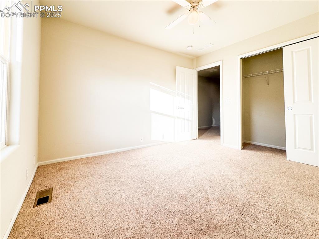 Image 37 of 40: Bedroom