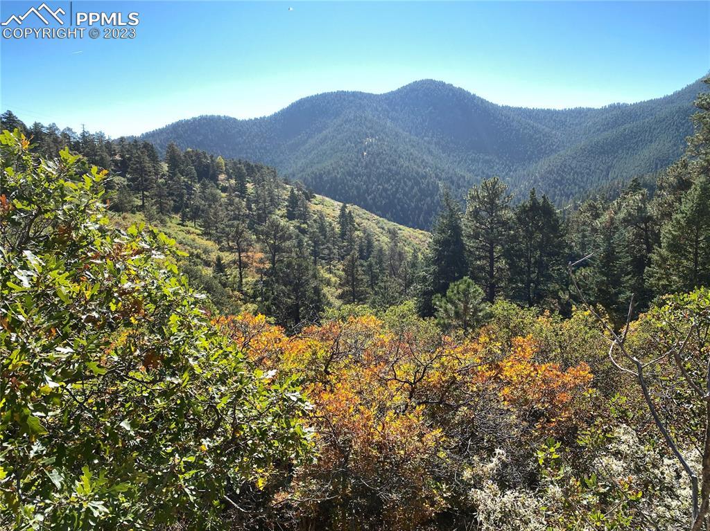 Image 10 of 15: Wide angle of the views to the East from the build site