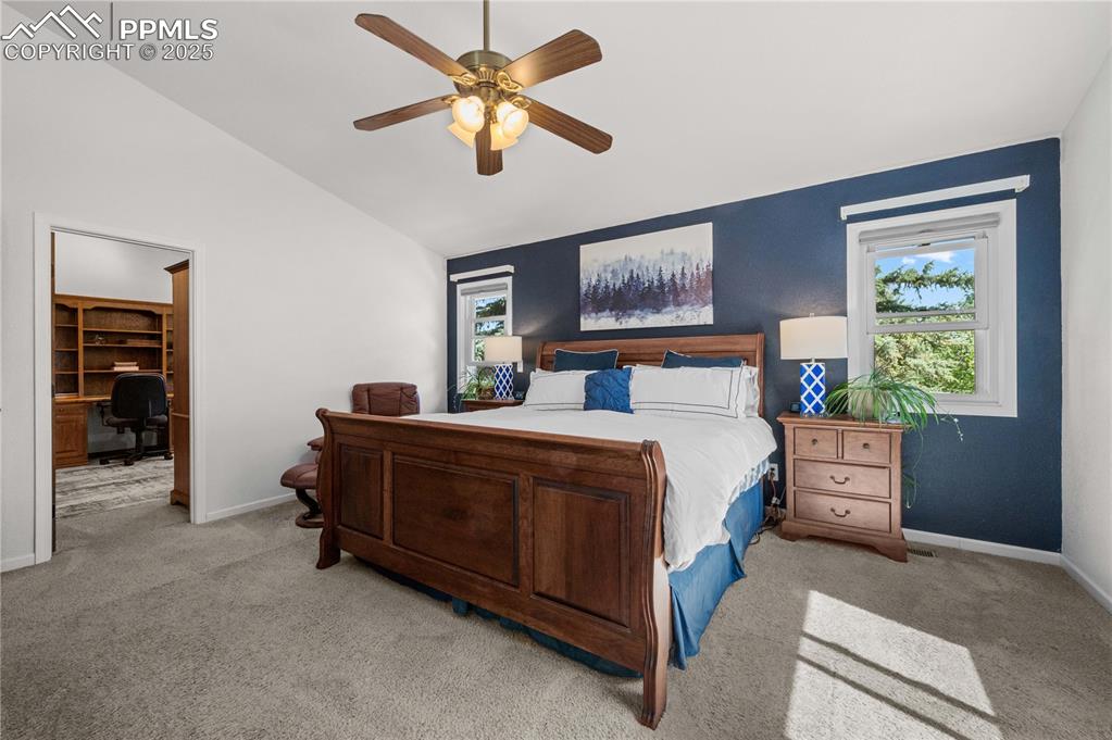 Image 14 of 33: Bedroom