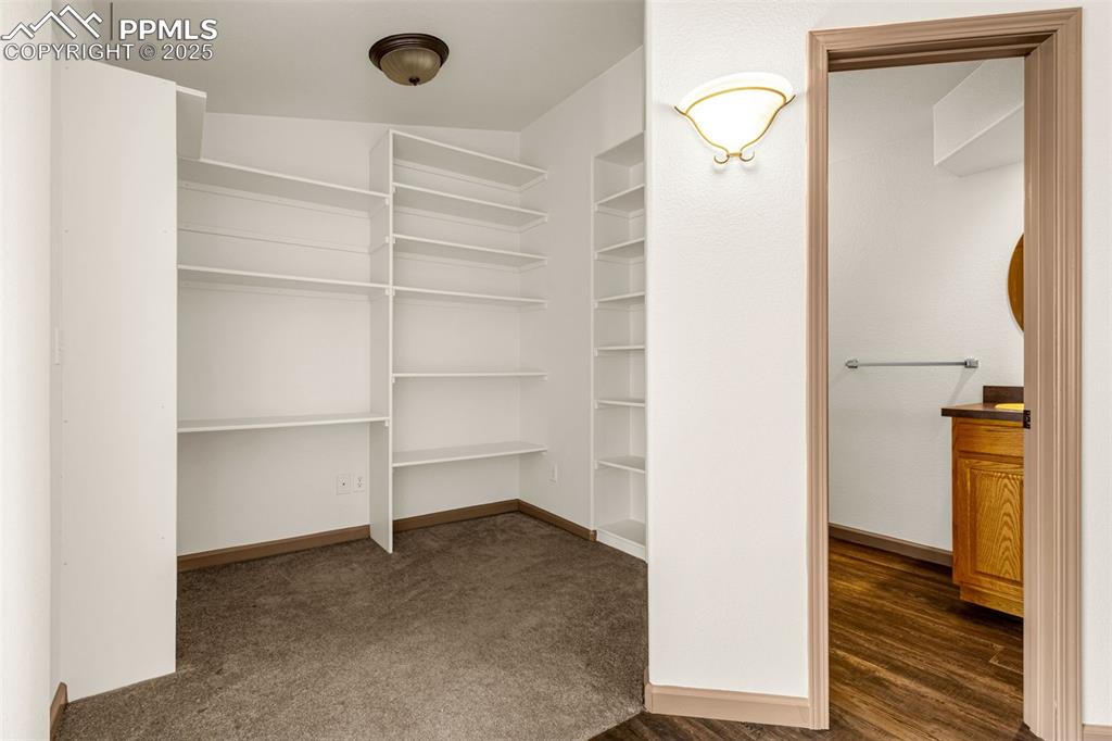Image 16 of 50: Closet