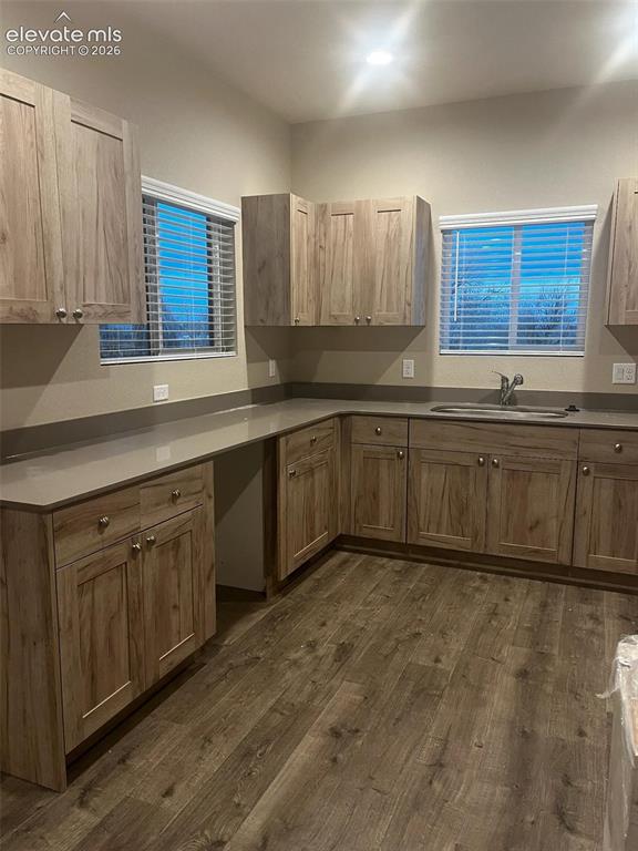 Image 11 of 26: Kitchen