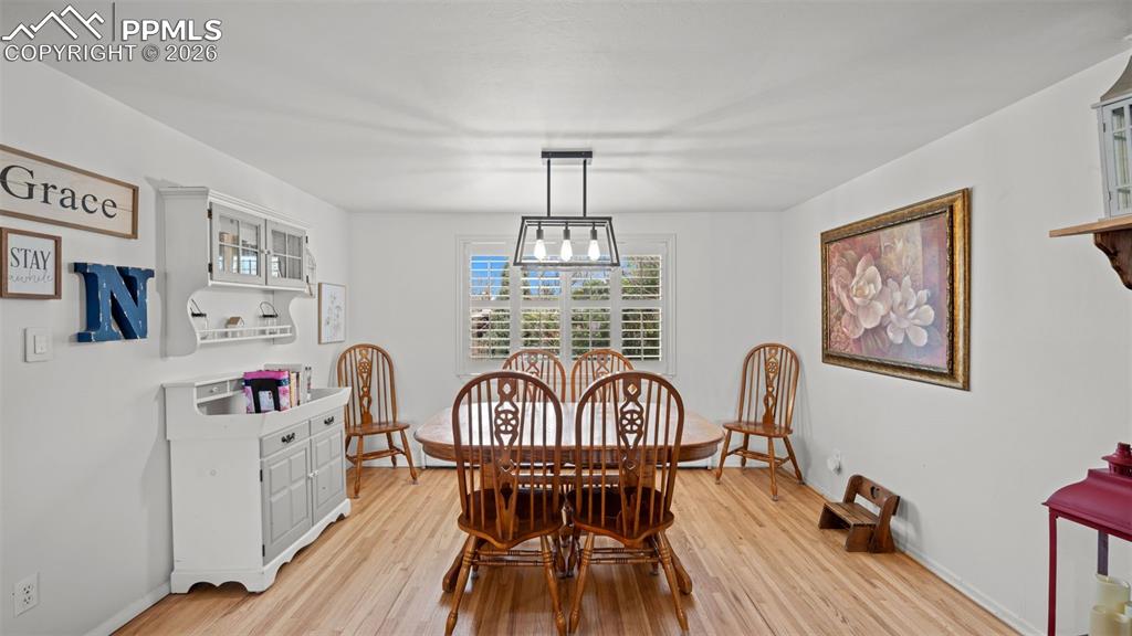 Image 11 of 45: Living Room