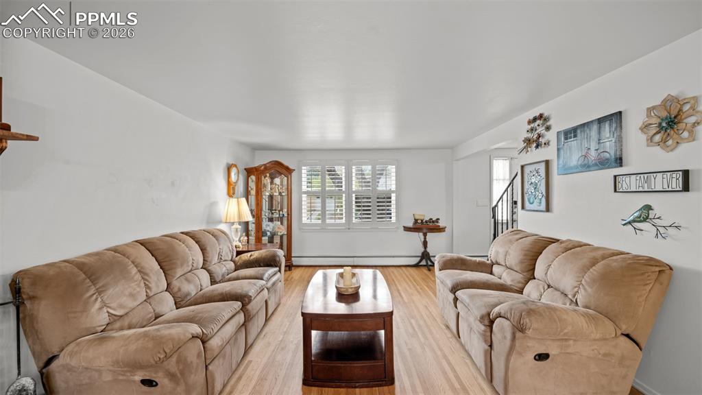 Image 14 of 45: Living Room