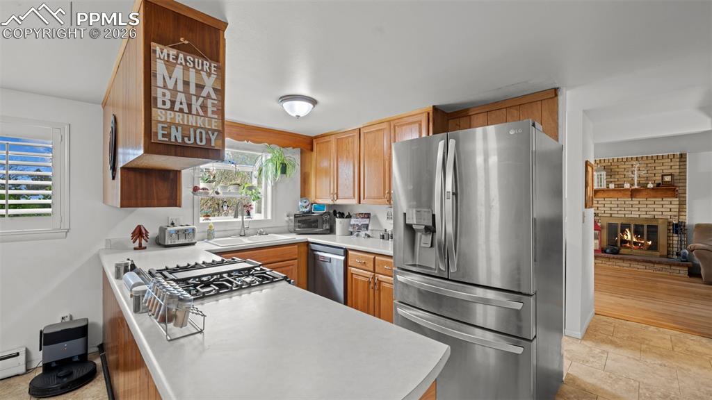 Image 3 of 45: Kitchen