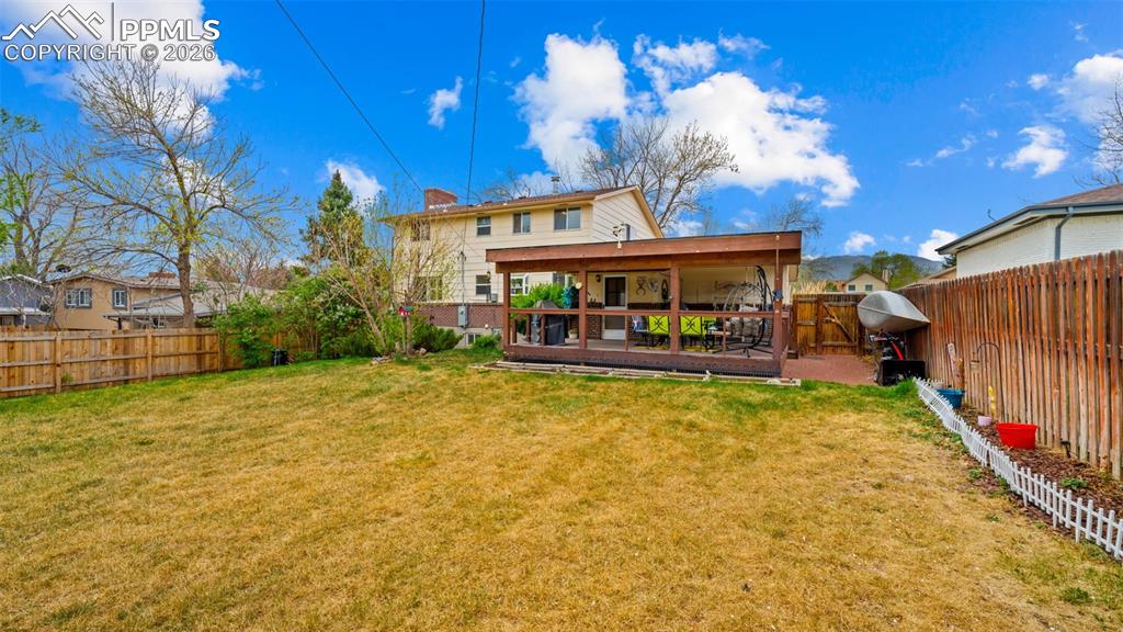 Image 41 of 45: Back of Structure