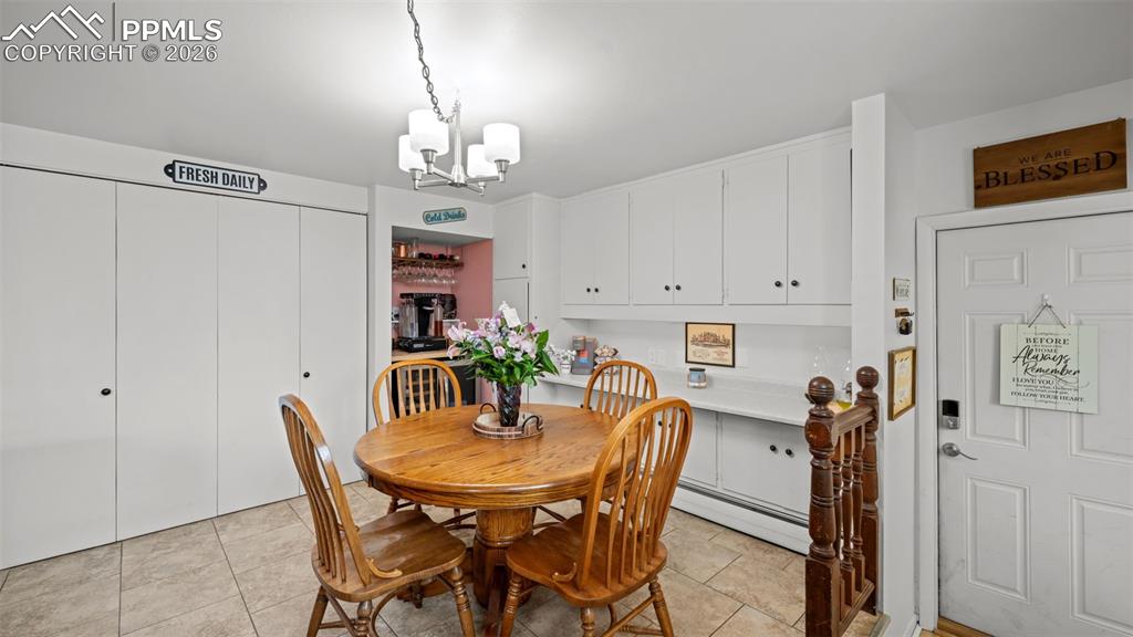 Image 8 of 45: Dining Area