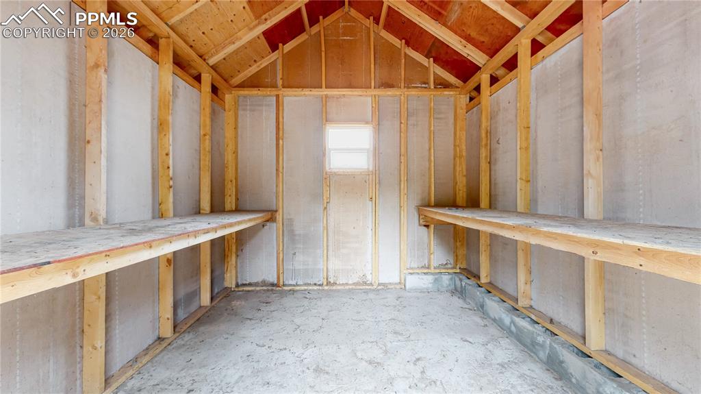 Image 39 of 50: 10x14 outdoor shed